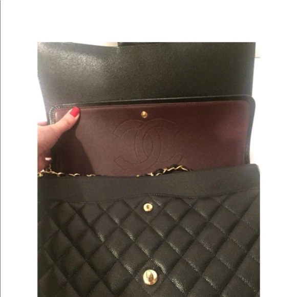 Chanel Classic Flap Maxi - Picture 4 of 8